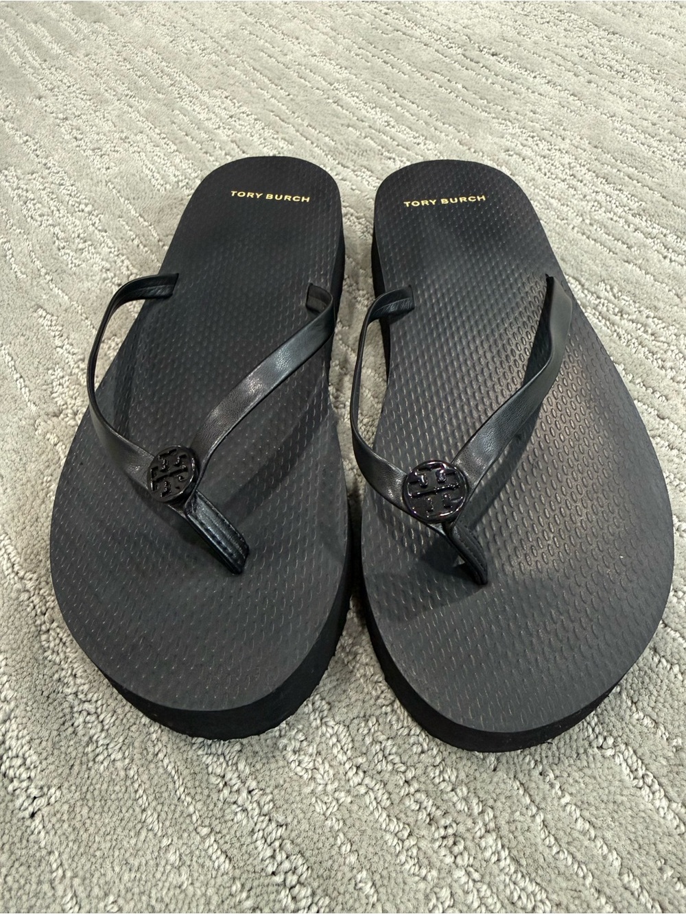 Tory Burch Flatform Flip Flops Black Double T Logo Sandals Size 8 - Picture 2 of 7